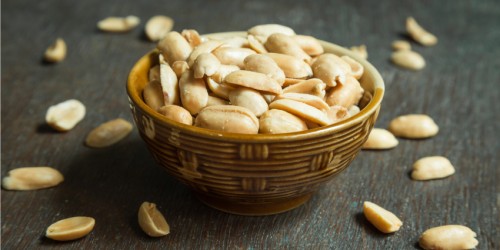 Peanut Allergy Overview: Triggers, Symptoms, and Treatment